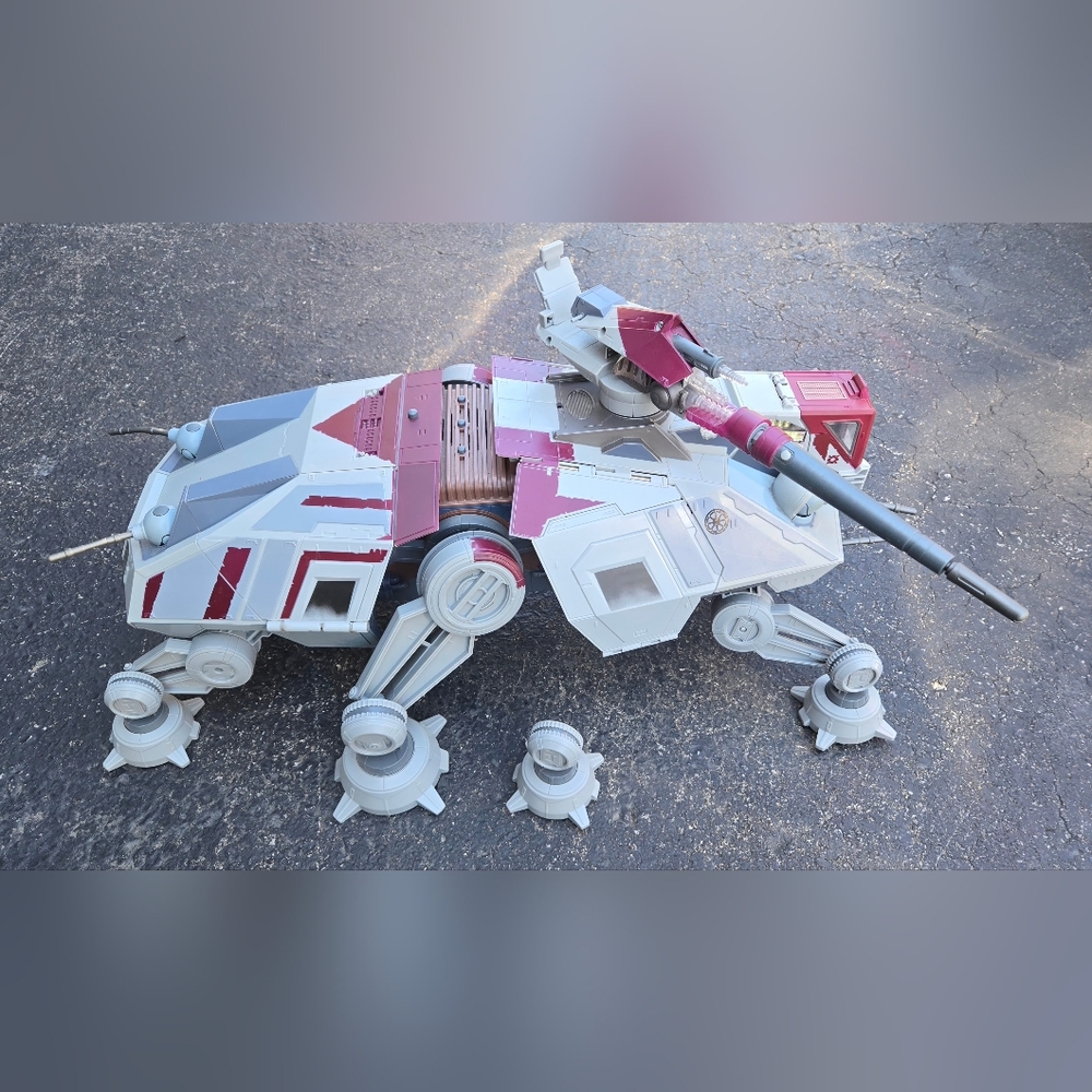 Star Wars Clone Wars AT-TE Toy Vehicle Figures And Accessories